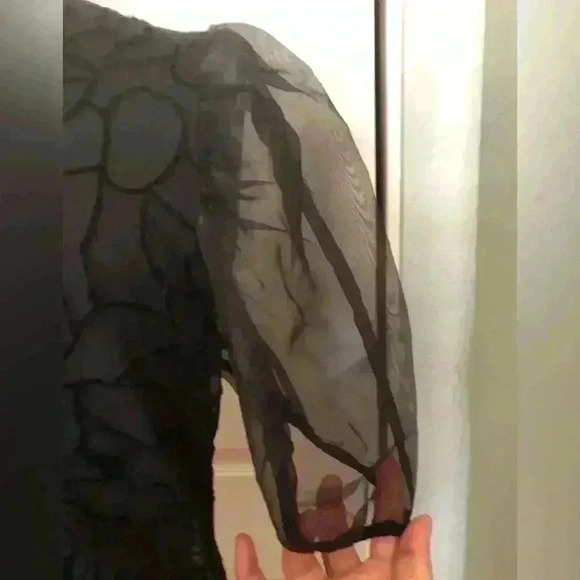 Free Misses black lace organza puffy short sleeves Medium - Picture 4 of 6